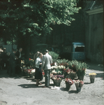 119143 Gezicht op de bloemenmarkt op het Janskerkhof te Utrecht.